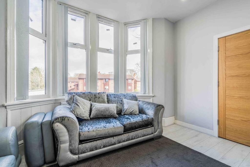 Modern Flat In Moseley With Free Parking Daire Birmingham Dış mekan fotoğraf