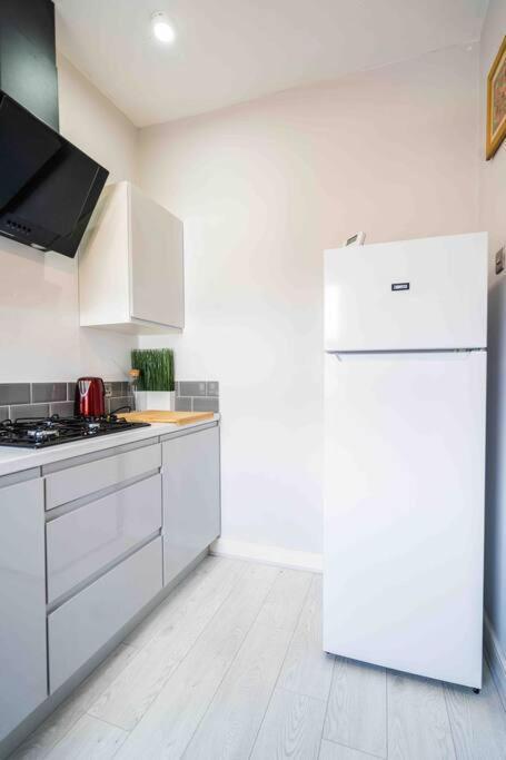 Modern Flat In Moseley With Free Parking Daire Birmingham Dış mekan fotoğraf